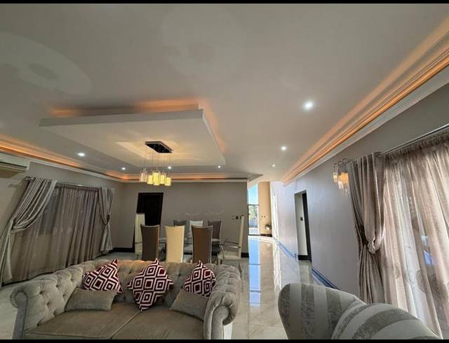 4 BEDROOM HOUSE FOR SALE IN BLUE VALLEY GOLF ESTATE